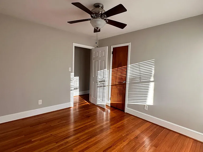 3825 Sheffield Dr — Photo 21