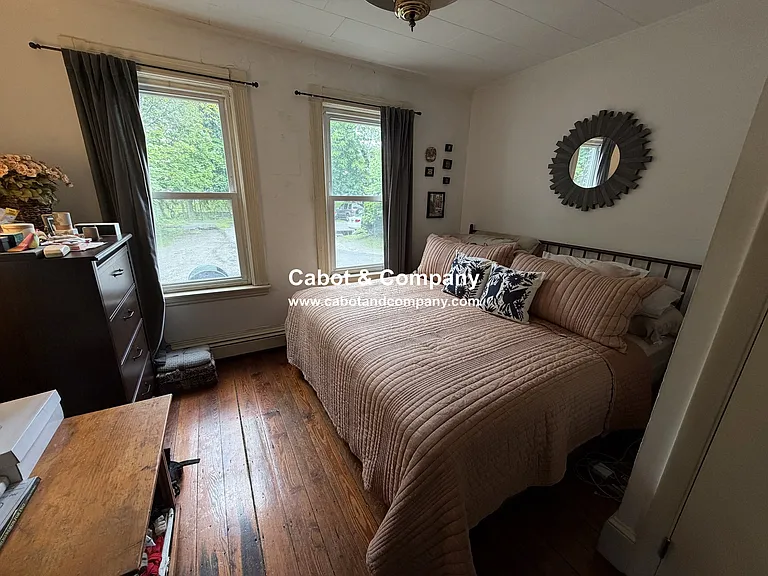 24 Mead St #1 — Photo 5