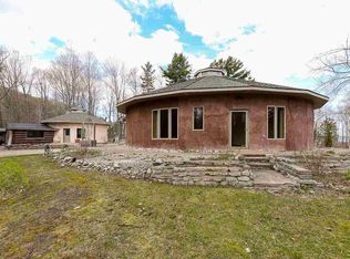 5627 W Macfarlane Rd, Glen Arbor, MI 49636