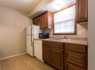 1021 Illinois St APT A, Lawrence, KS 66044