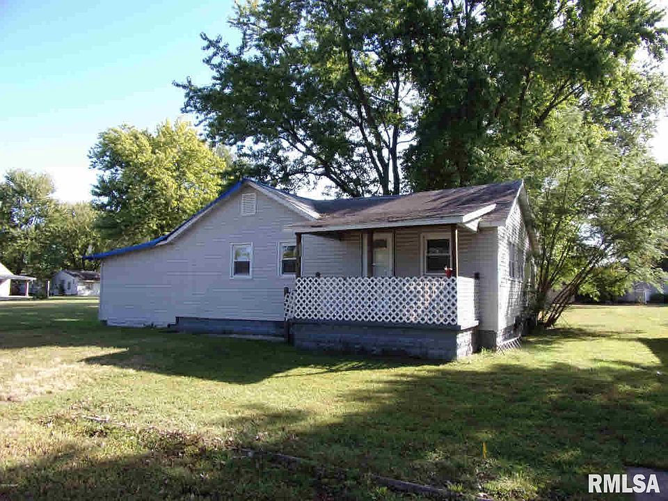 1st image of 204 N Poplar St
