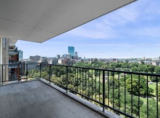 151 Tremont St APT 17J, Boston, MA 02111