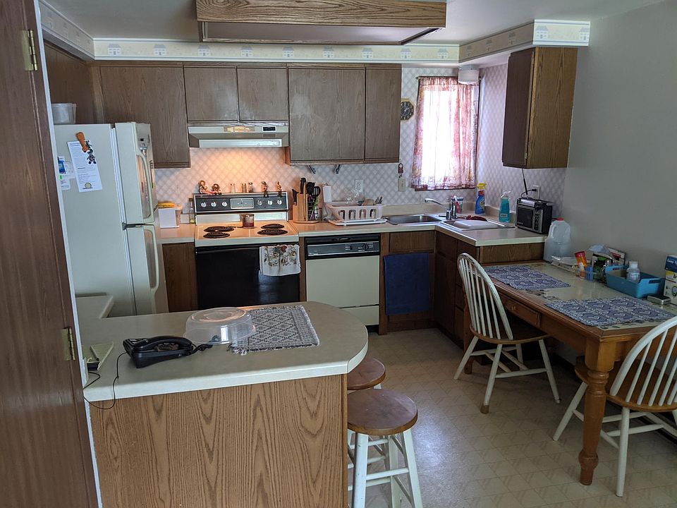 172 West Hill Road Apartments Rhinelander, WI Zillow