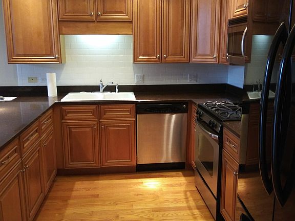 3rd image of 5761 W Higgins Ave #4G