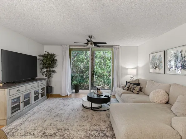 1100 Scotia Drive #104, Hypoluxo, FL 33462