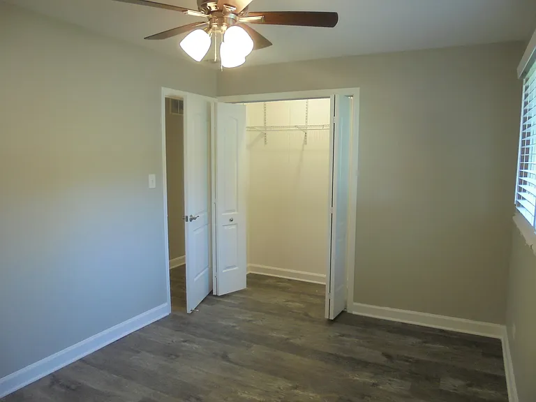408 Sunset Ln — Photo 13
