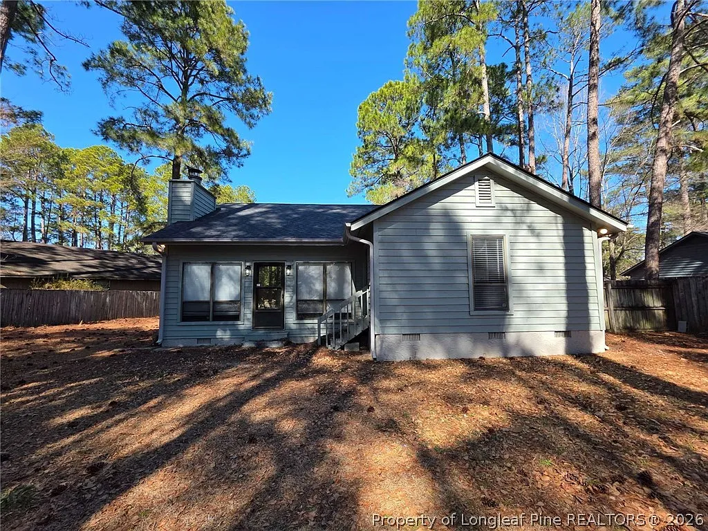 3 bed, 2.0 bath, $1,600 — Photo 2