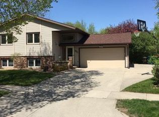 961 Chalet Dr NW, Rochester, MN 55901