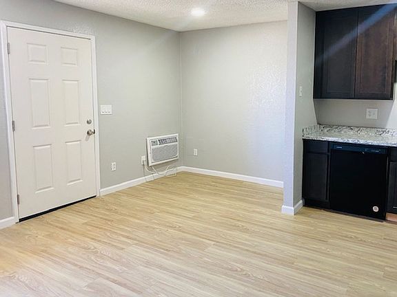 5th image of 175-197 E Grove St #48