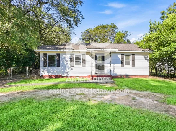 617 Camellia Cir, Warner Robins, GA 31093