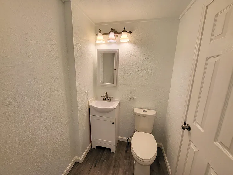 21531 Cherry Hollow Dr — Photo 14