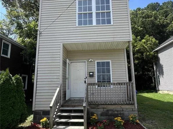 199 Charlotte Ave, Suffolk, VA 23434