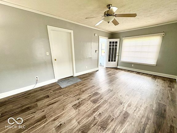 5th image of 301 Park Ave