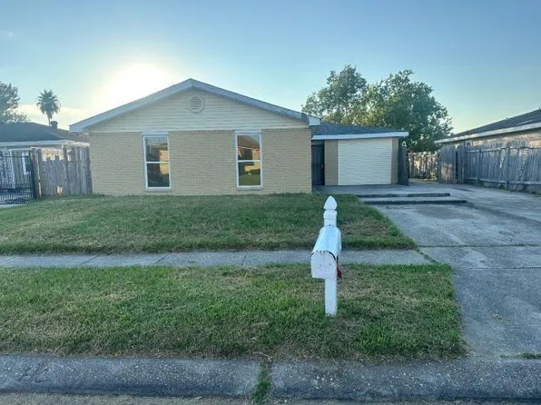 1740 Burnley Dr, Marrero, LA 70072