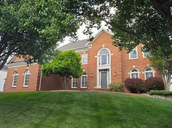 21930 Bellair Ct, Ashburn, VA 20147