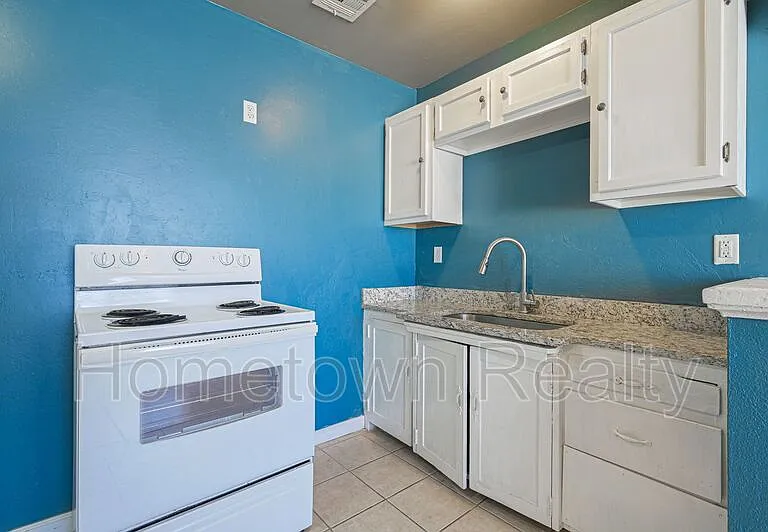 2231 NW 12th St #2231.5 — Photo 10