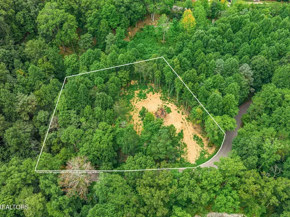630 Circle Ln, Harriman, TN 37748