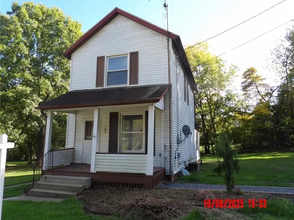 425 Grove St, Hermitage, PA 16148