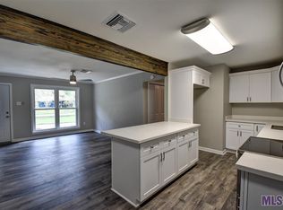 1351 N Woodcrest Ave, Denham Springs, LA 70726