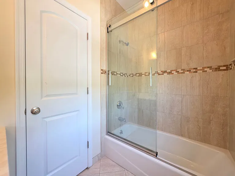 16 Allen Pl #2 — Photo 6