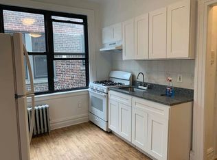 3052 45th St APT 3F, Astoria, NY 11103