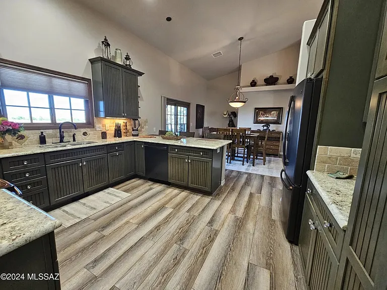 Ranch Oasis Rd — Photo 6