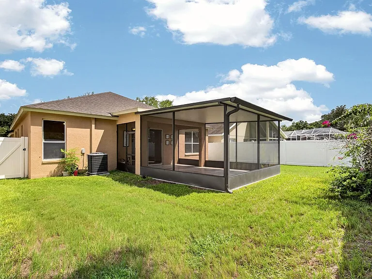 5605 Hawklake Rd — Photo 40