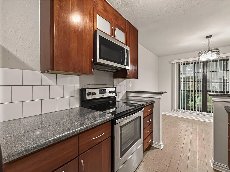 6631 Wanda Ln — Photo 18