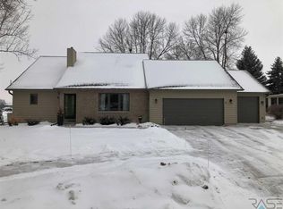 6309 W Oscar Howe Cir, Sioux Falls, SD 57106