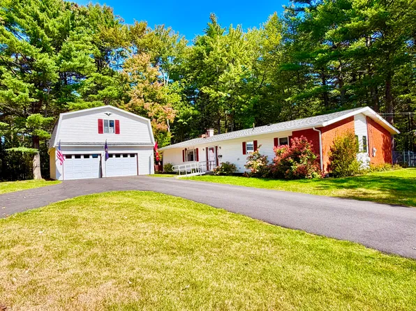 31 March Circle, Bangor, ME 04401