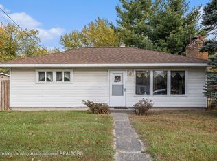 4592 Holt Rd, Holt, MI 48842