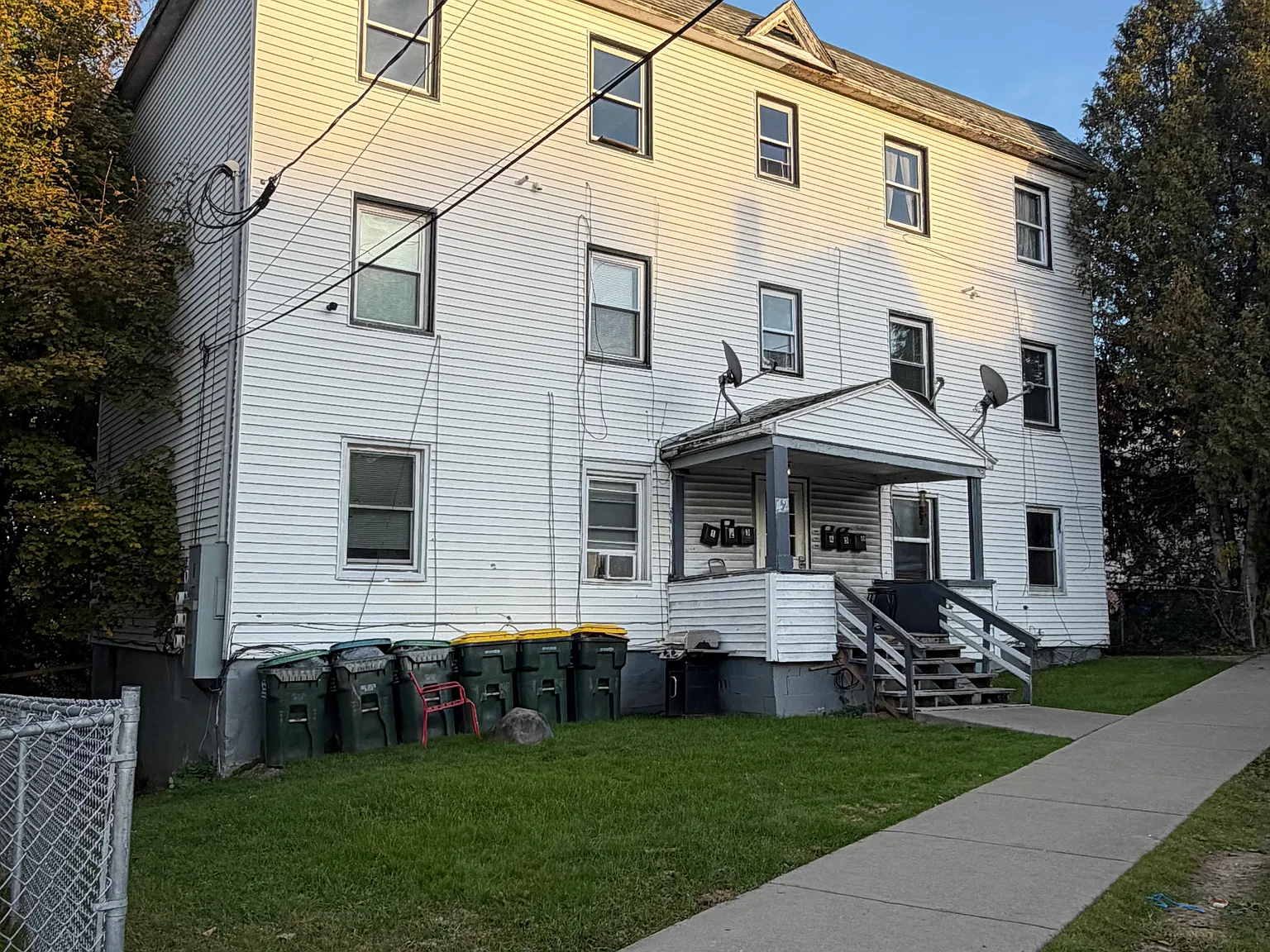 2 bed, 750 sqft, $1,495 — Photo 3