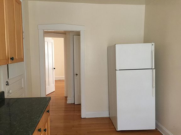 5th image of 3348 W Sunnyside Ave APT 3