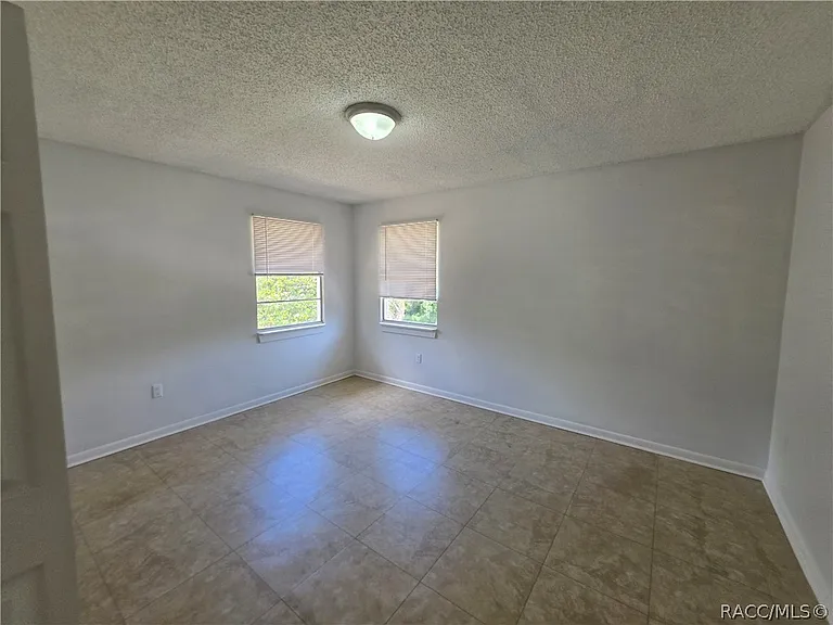 2500 E Modern Ct #4 — Photo 8