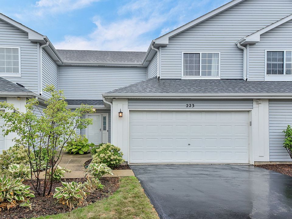1st image of 223 Abington Ln Unit 223