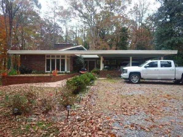 148 Rutledge Rd, Greenwood, SC 29649