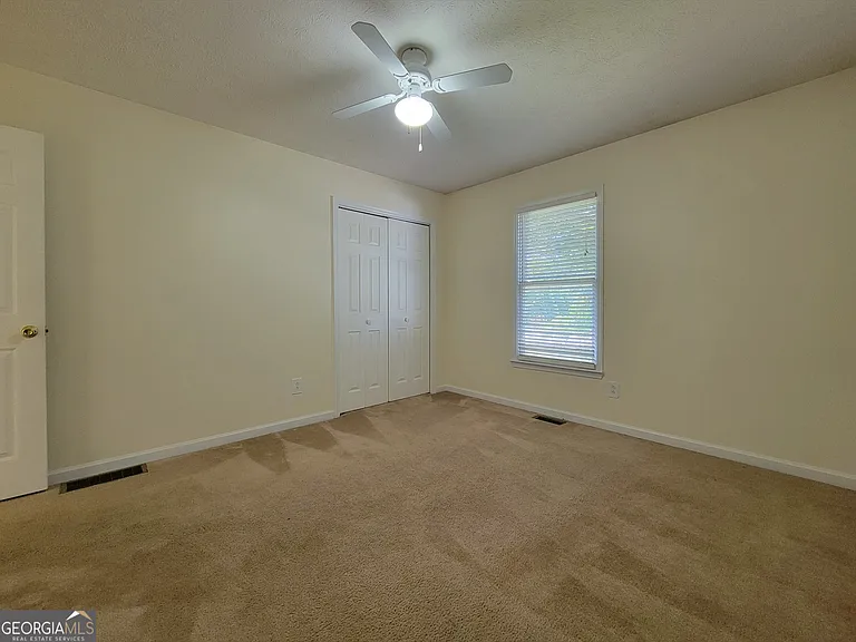 841 Lodgeview Dr — Photo 11