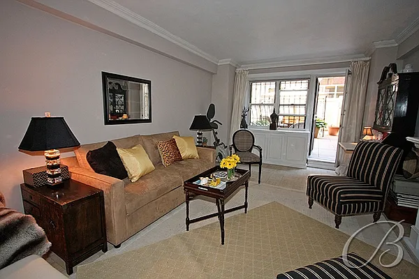 Sold by Bellmarc Realty | media 8