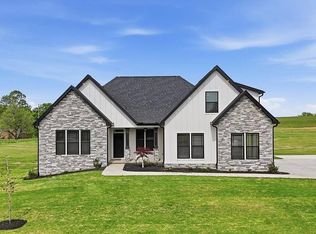 36 Skylane Ct, Columbus, NC 28722