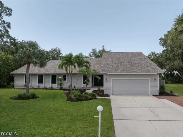 12446 McGregor Woods Cir, Fort Myers, FL 33908