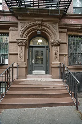 Rented by Tourma Realty LLC | media 32