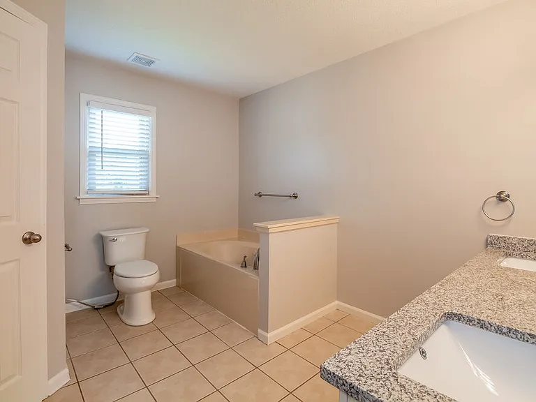 2776 Fletcher Park Cir E — Photo 11