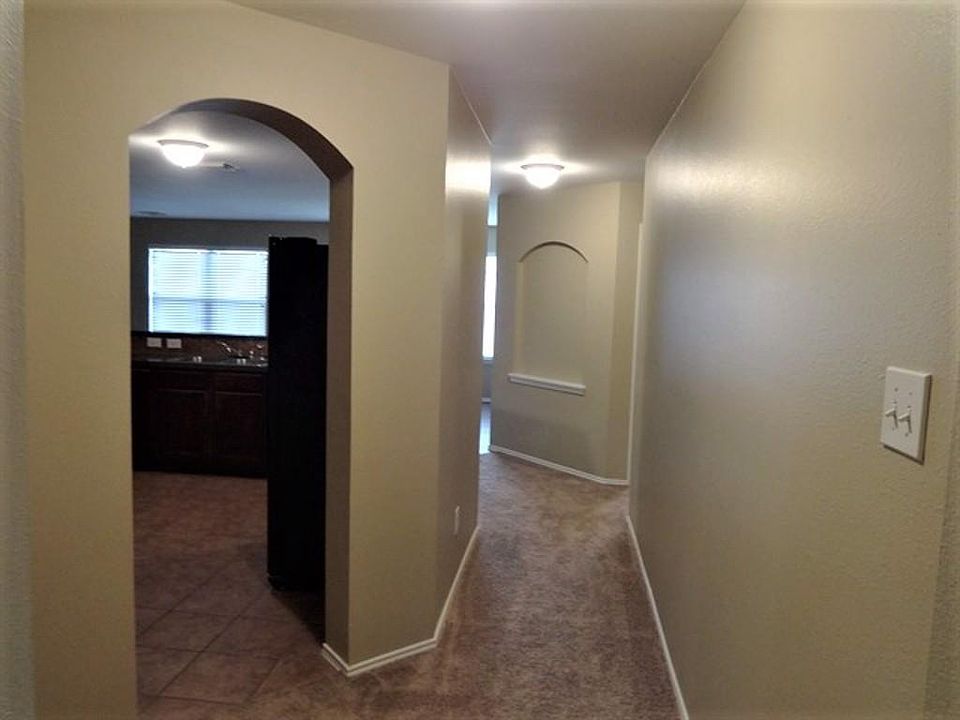 1st image of 631 Gateship Dr #631