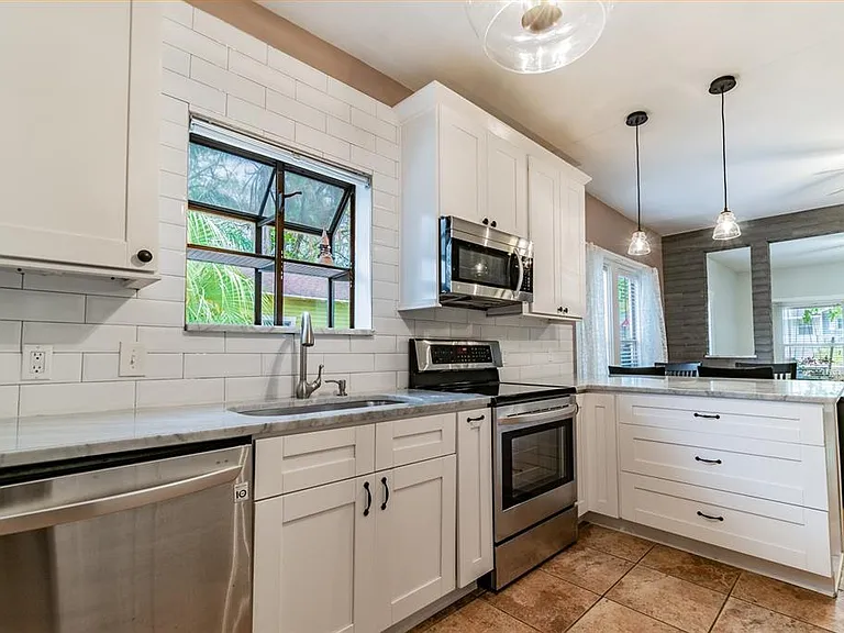 317 W Jean St — Photo 19