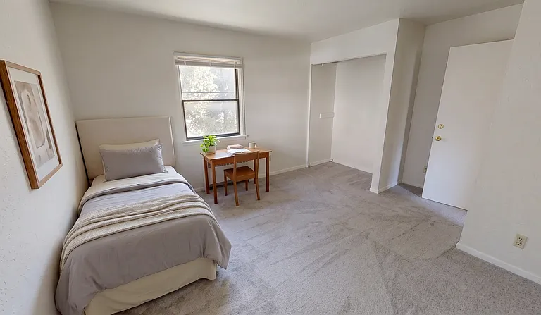 126 Hill St #4 — Photo 2