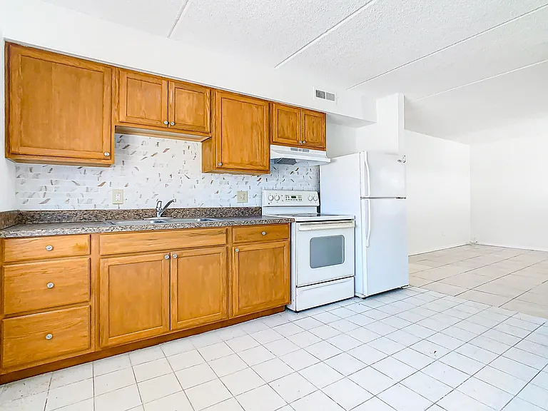 714 Michigan Ct #1 — Photo 16