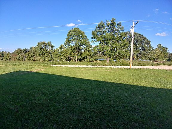 Front deck view, alternate