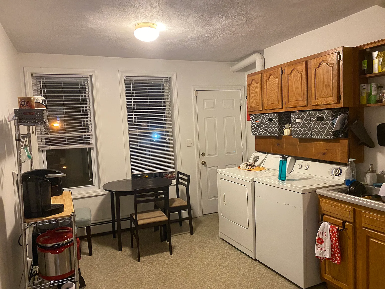 3 bed, 1.5 bath, 1000 sqft, $3,800 — Photo 4