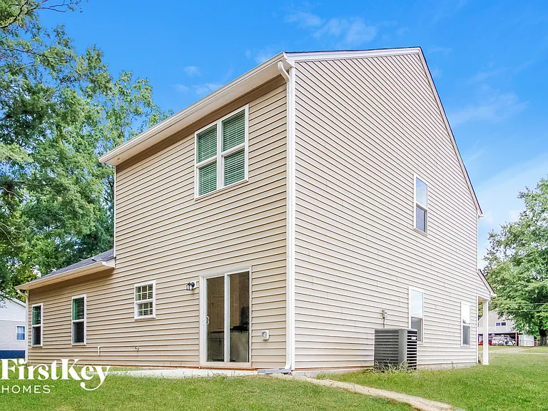 1612 Dodson St — Photo 14