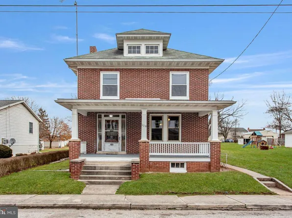 110 N Peters St, New Oxford, PA 17350